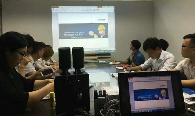 台灣17c无码以“全工地活線無需人工彎管施工工藝”為主題進行講解（jiě）